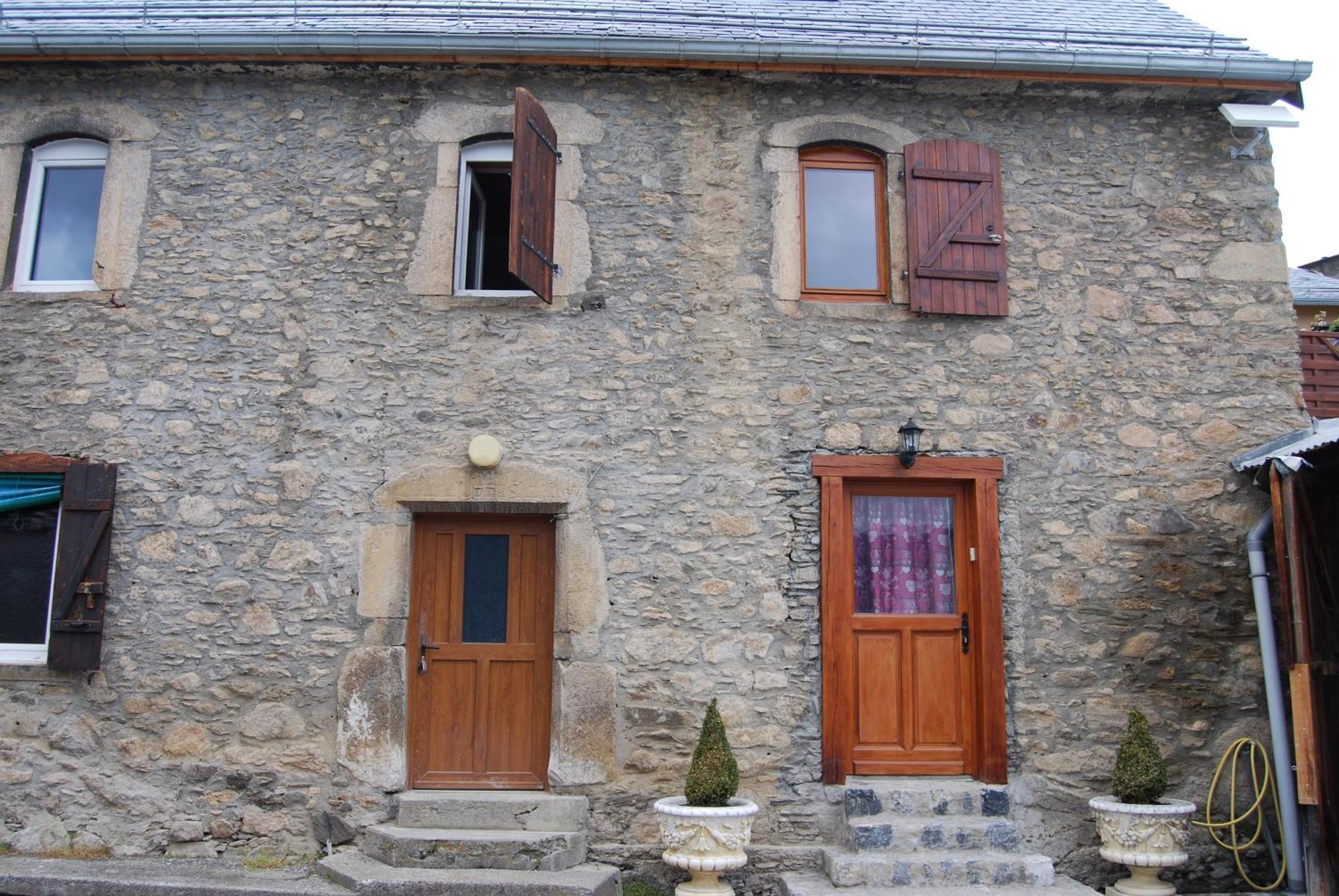 Gite De Montagne Poubeau Экстерьер фото
